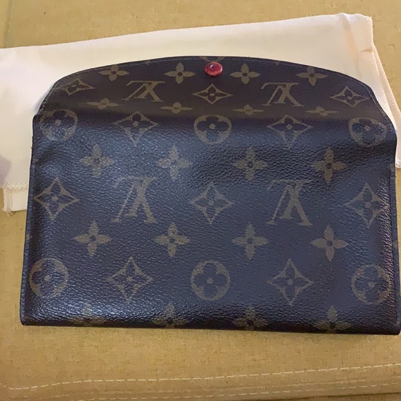 LV Monogram Wallet - Picture 4 of 8